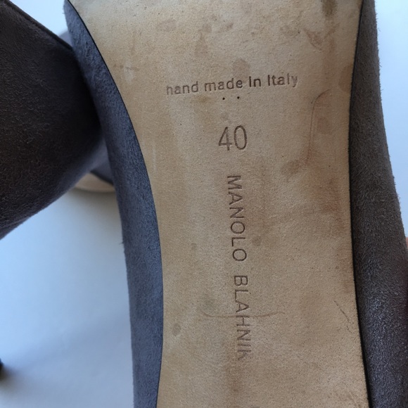 Manolo Blahnik BB gray suede pumps - Picture 9 of 16